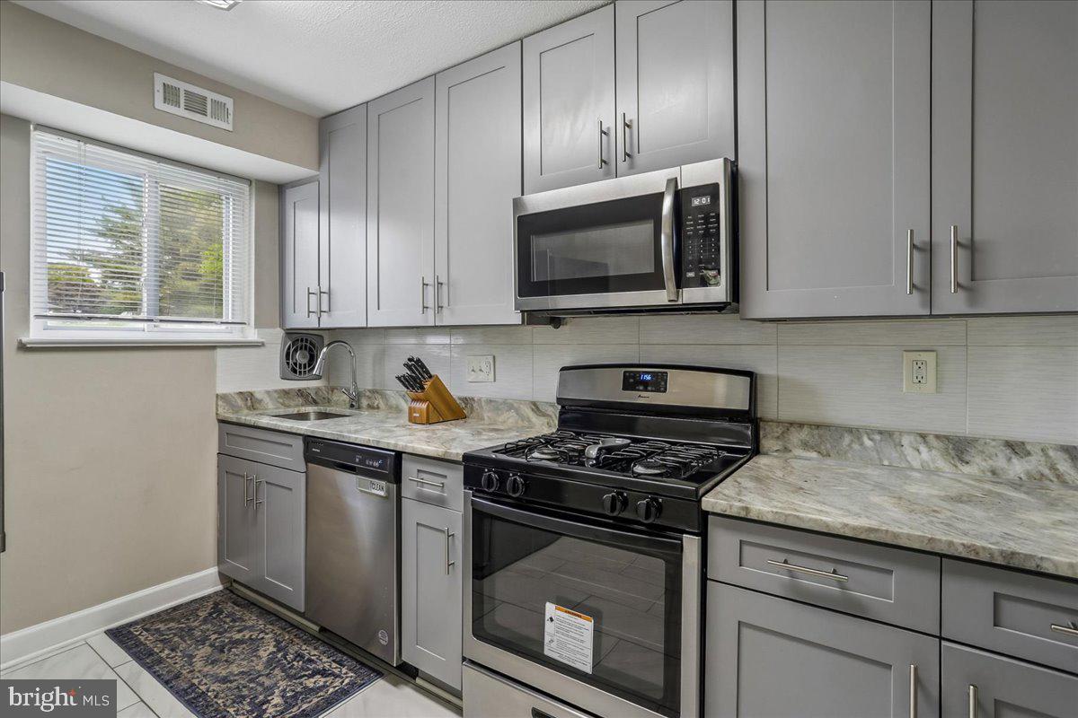 11344 Cherry Hill Road, Unit 101 Beltsville, MD 20705 - Photo 3 of 33