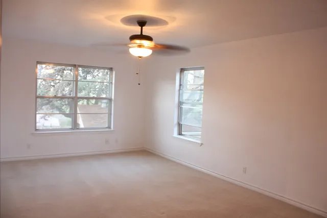 $1,950 | 1316 Carol Ann Drive, Kerrville, TX 78028