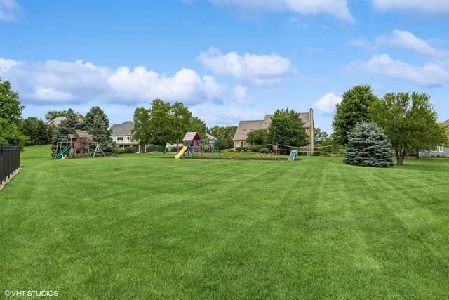$899,999 | 8610 Steeple Court, Spring Grove, IL 60081