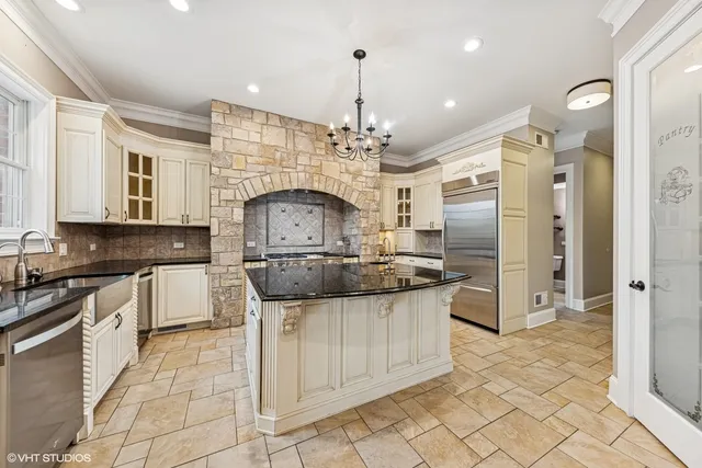 $899,999 | 8610 Steeple Court, Spring Grove, IL 60081