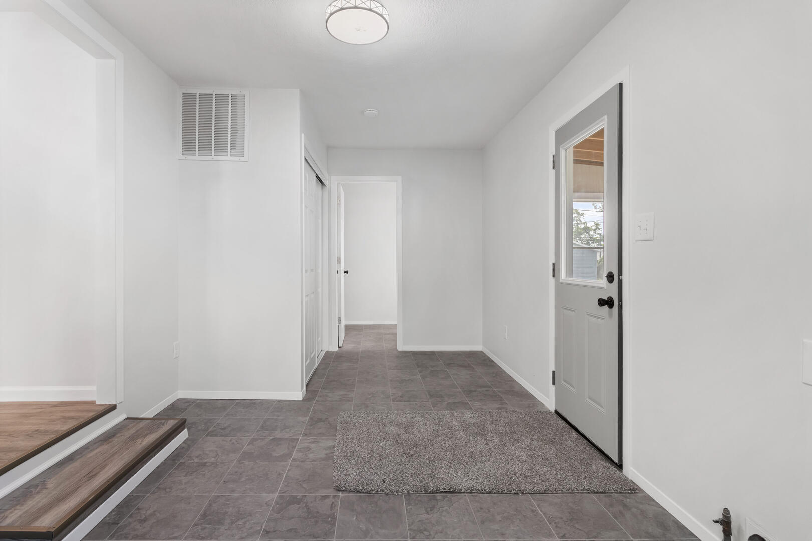 208 Maple Street Ogden, IL 61859 - Photo 12 of 30