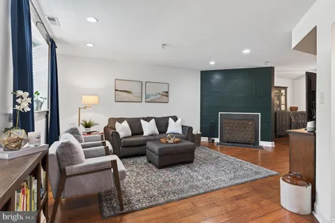 $399,900 | 104 Woodside Road, Unit A102, Haverford, PA 19041