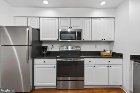 $399,900 | 104 Woodside Road, Unit A102, Haverford, PA 19041
