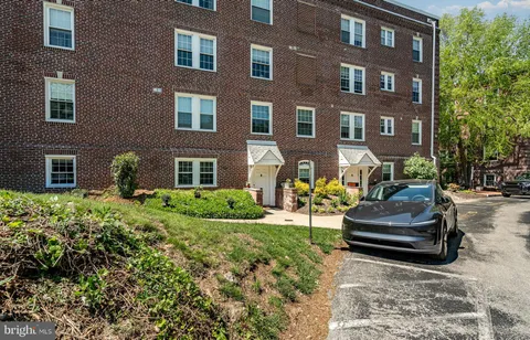 $399,900 | 104 Woodside Road, Unit A102, Haverford, PA 19041