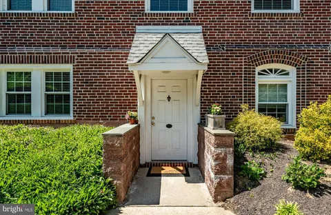 $399,900 | 104 Woodside Road, Unit A102, Haverford, PA 19041