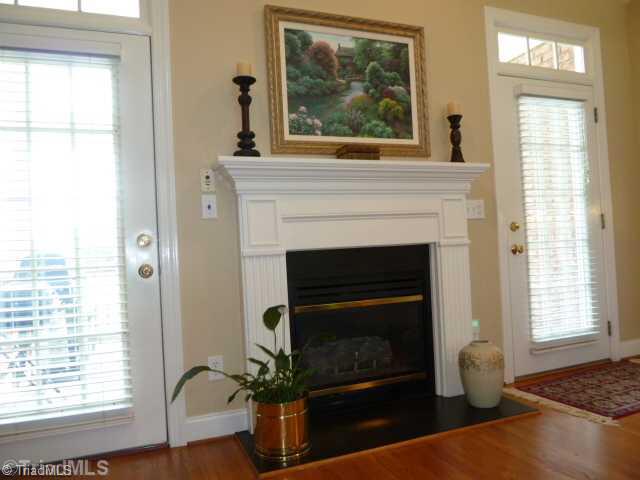 2213 Brigham Road Greensboro, NC 27409 - Photo 6 of 16 Living Room.