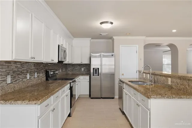 $2,000 | 2117 Andrea Avenue, Edinburg, TX 78539