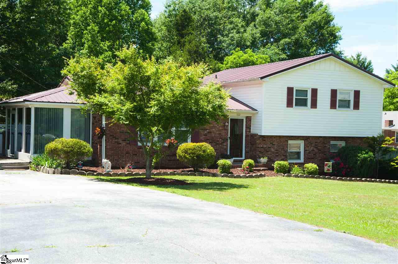 102 Rockmont Road Easley, SC 29640 - Photo 1 of 27