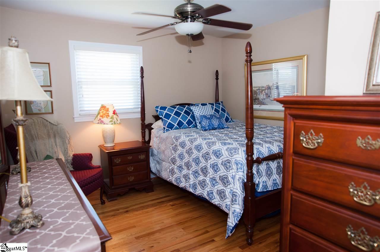 102 Rockmont Road Easley, SC 29640 - Photo 19 of 27