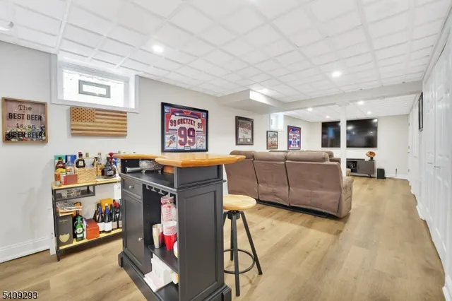 $790,000 | 180 Highfield Lane, Nutley, NJ 07110