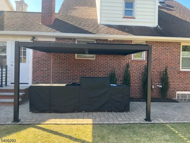 $790,000 | 180 Highfield Lane, Nutley, NJ 07110