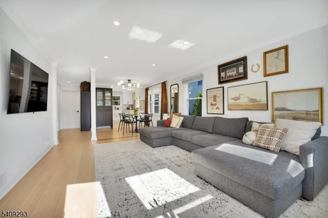 $790,000 | 180 Highfield Lane, Nutley, NJ 07110