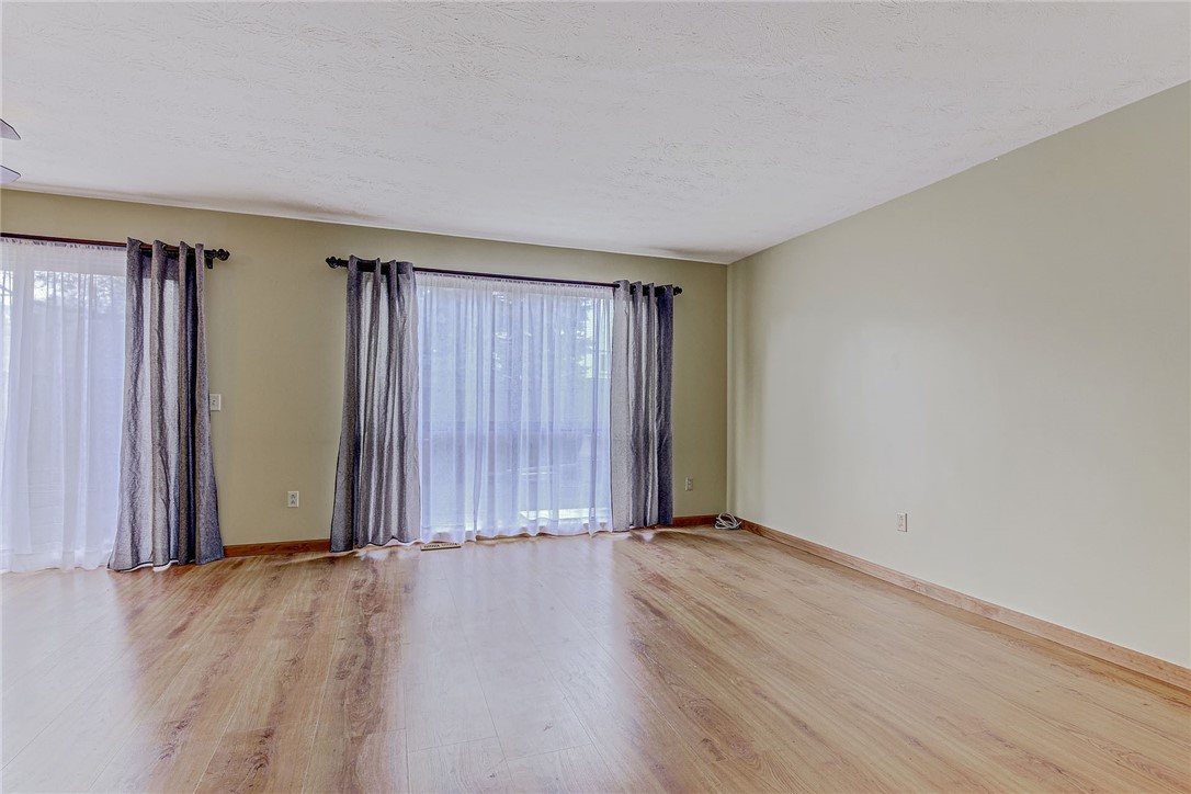 79 Wintergreen Way Rochester, NY 14618 - Photo 15 of 42