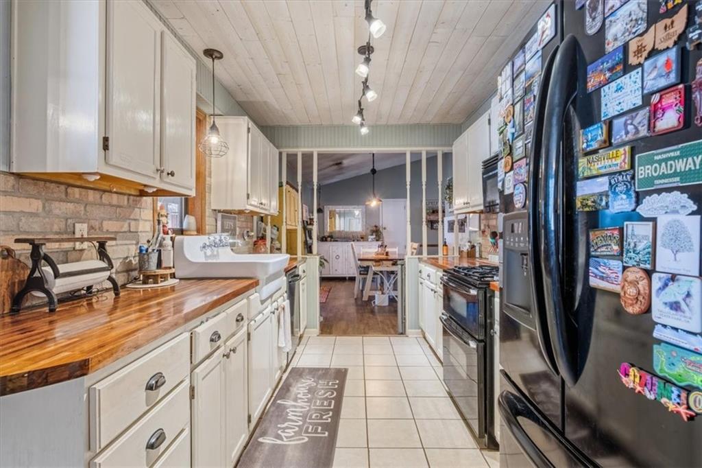 5329 Memorial Lane Southwest Powder Springs, GA 30127 - Photo 12 of 25