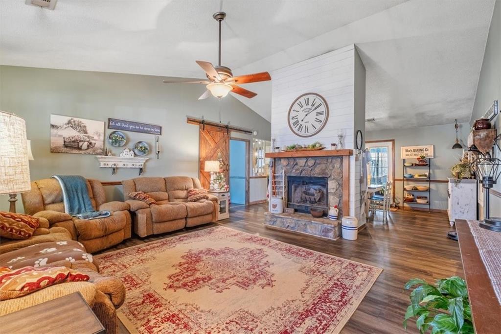 5329 Memorial Lane Southwest Powder Springs, GA 30127 - Photo 5 of 25