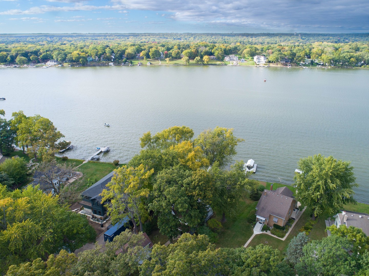 712 Regner Road McHenry, IL 60051 - Photo 25 of 25 an aerial view of a house and a yard