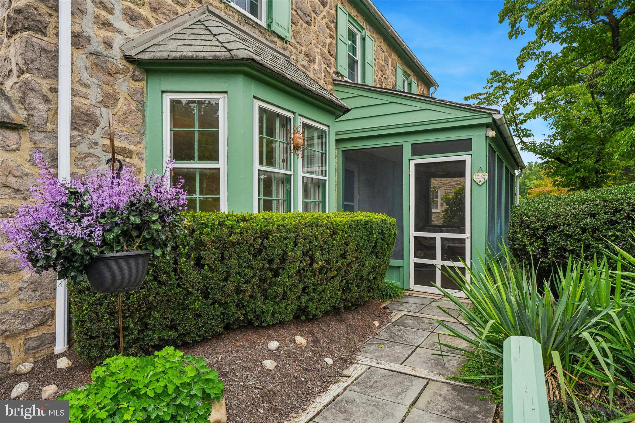 625 Foxcroft Road Elkins Park, PA 19027 - Photo 12 of 49 Beautiful Entrance