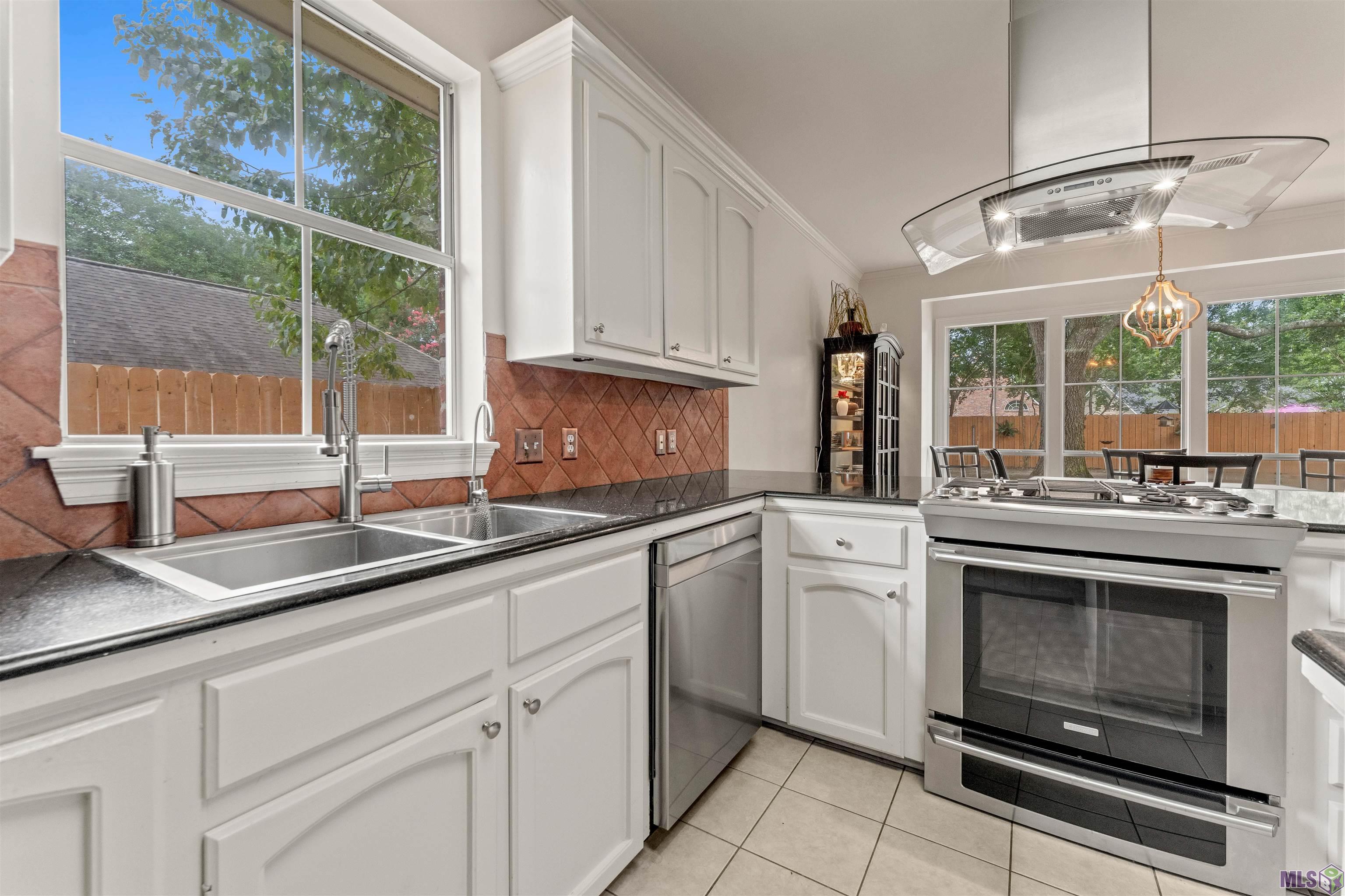 6226 Double Tree Drive Baton Rouge, LA 70817 - Photo 4 of 29