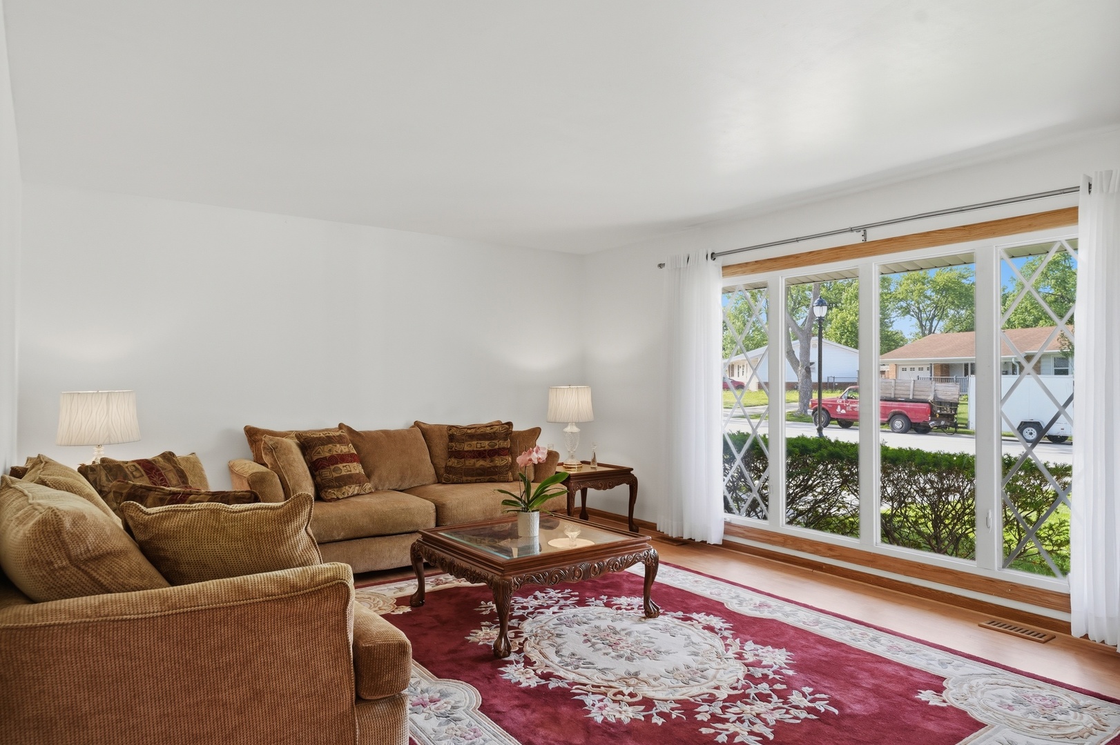 213 Edgeware Road Elk Grove Village, IL 60007 - Photo 14 of 48