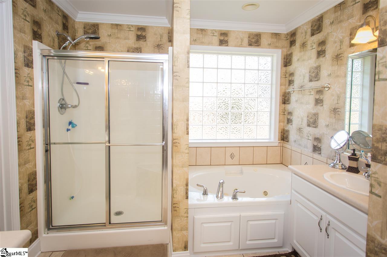 316 Summerwood Lane Boiling Springs, SC 29316 - Photo 15 of 24