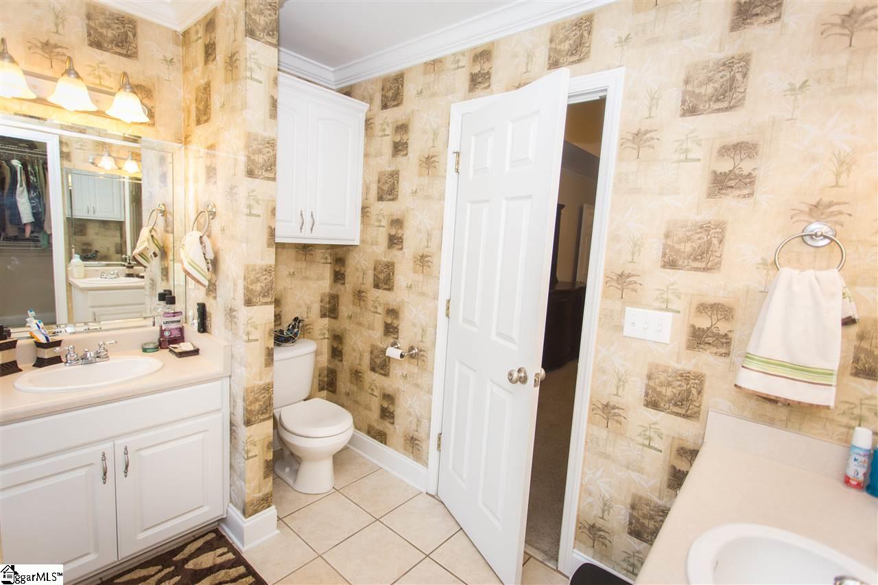 316 Summerwood Lane Boiling Springs, SC 29316 - Photo 16 of 24