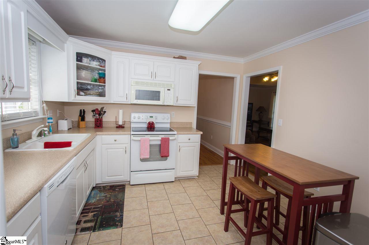 316 Summerwood Lane Boiling Springs, SC 29316 - Photo 6 of 24