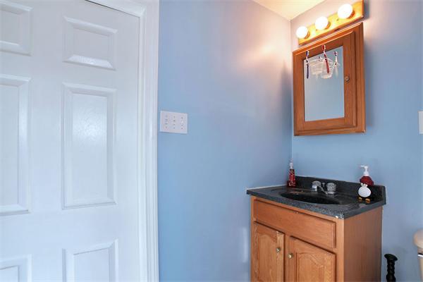 300 Cross Road Lunenburg, MA 01462 - Photo 22 of 24 Gallery Image 22