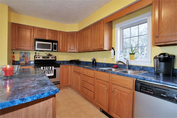 300 Cross Road Lunenburg, MA 01462 - Photo 4 of 24 Gallery Image 4