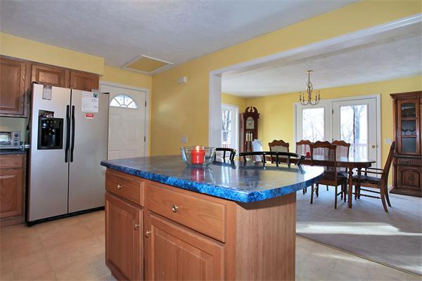 300 Cross Road Lunenburg, MA 01462 - Photo 5 of 24 Gallery Image 5