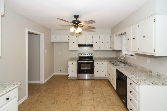 $1,795 | 3858 Cherry Hill Lane, Bartlett, TN 38135