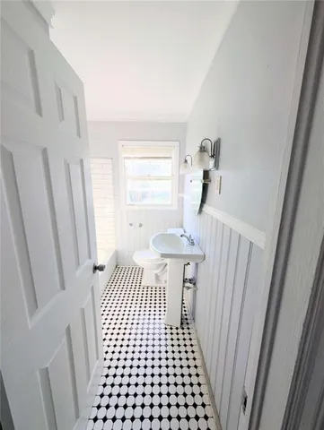 $170,000 | 1960 West Taylor Avenue, East Point, GA 30344