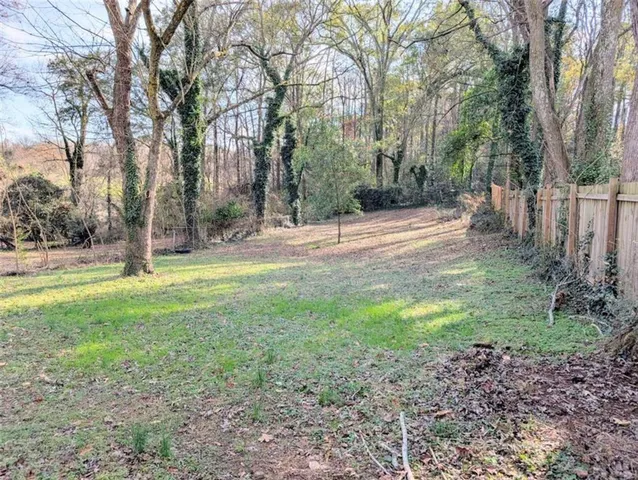 $170,000 | 1960 West Taylor Avenue, East Point, GA 30344