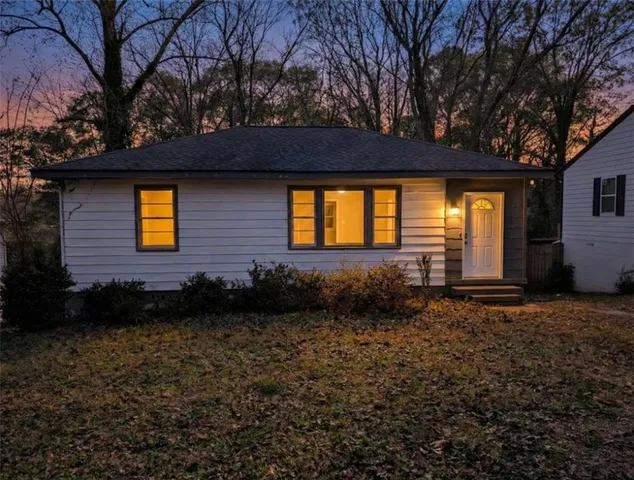 $170,000 | 1960 West Taylor Avenue, East Point, GA 30344