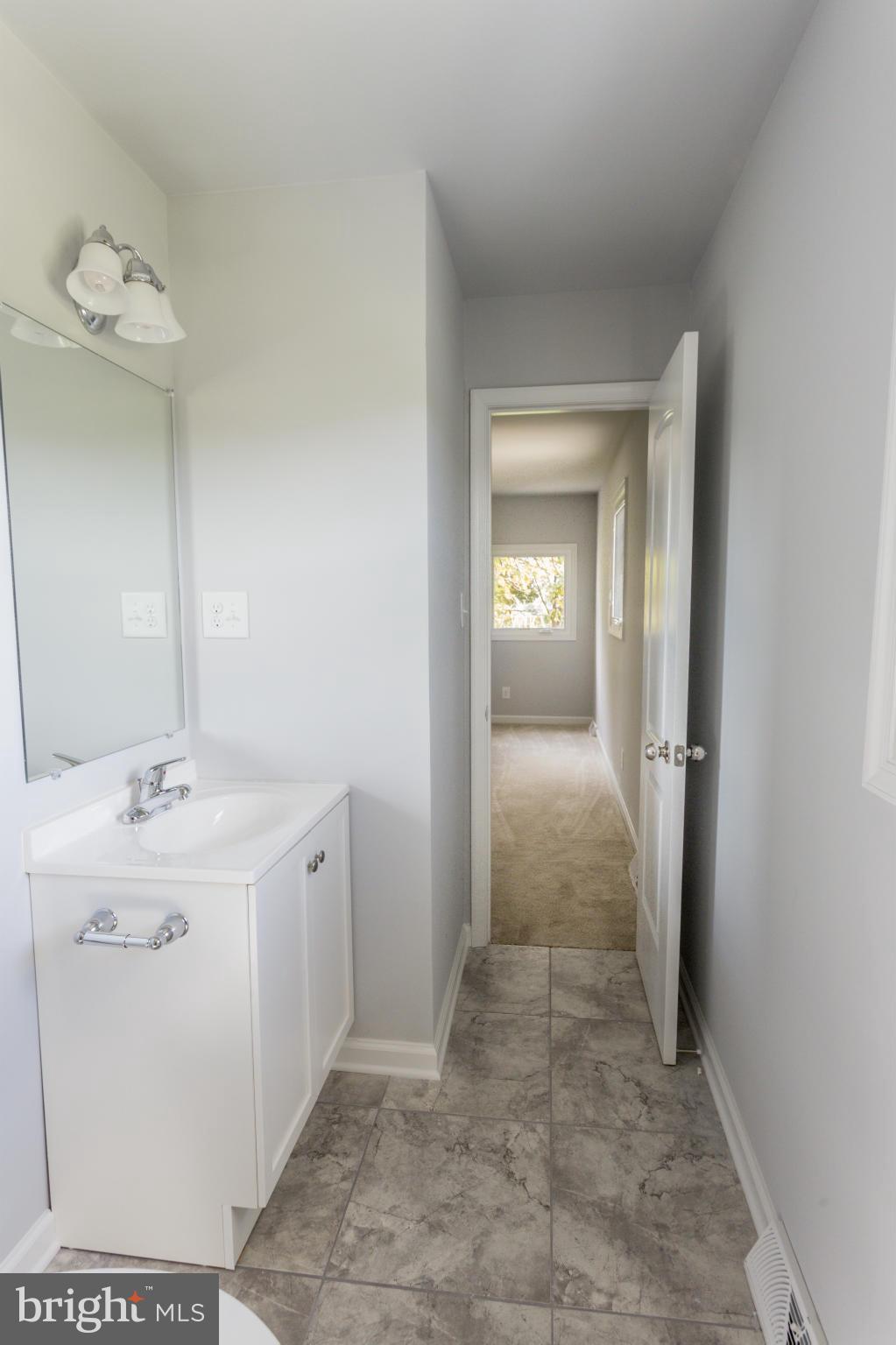 111 Dominoe Road Annapolis, MD 21401 - Photo 11 of 27 Bath