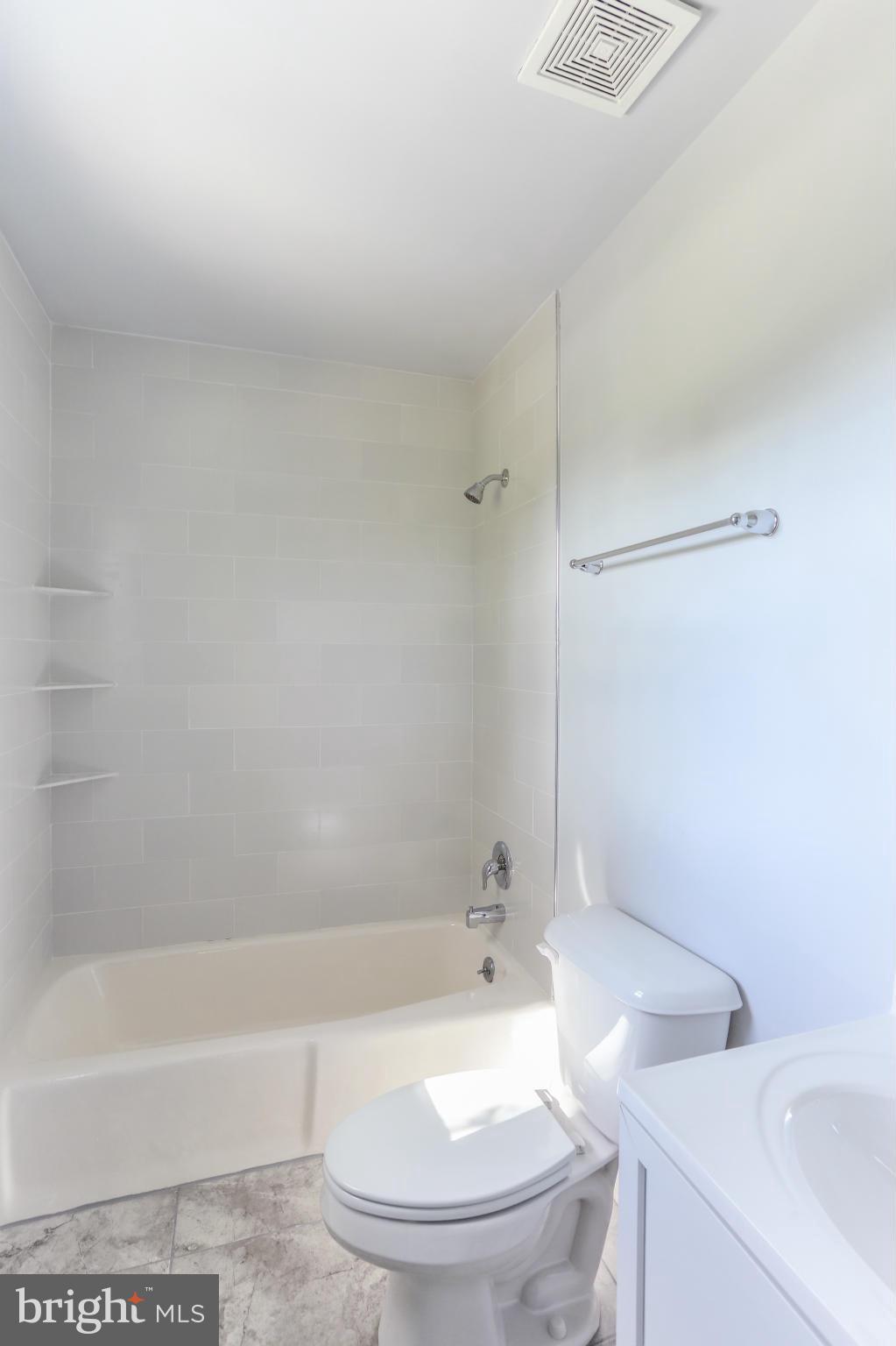 111 Dominoe Road Annapolis, MD 21401 - Photo 17 of 27 Bath