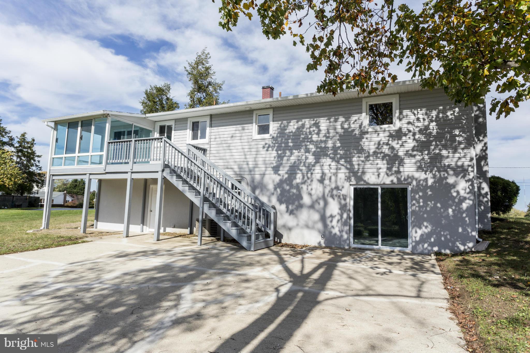 111 Dominoe Road Annapolis, MD 21401 - Photo 25 of 27 Exterior (Rear)