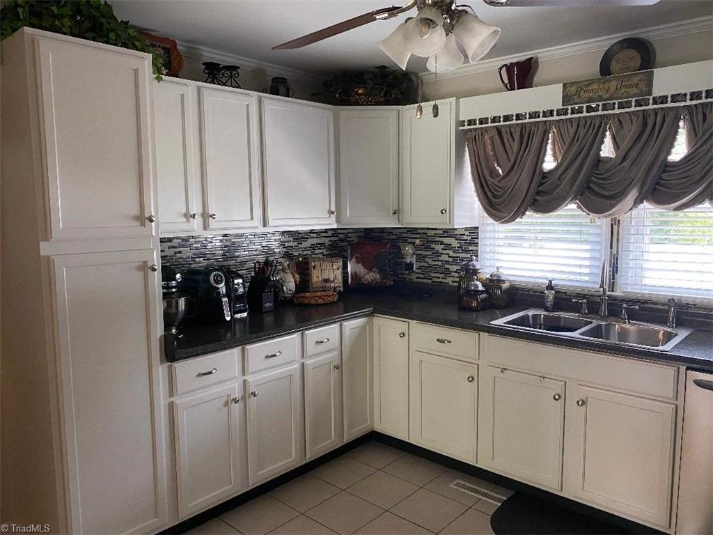 834 North Franklin Road Mount Airy, NC 27030 - Photo 14 of 21 Gallery Image 14