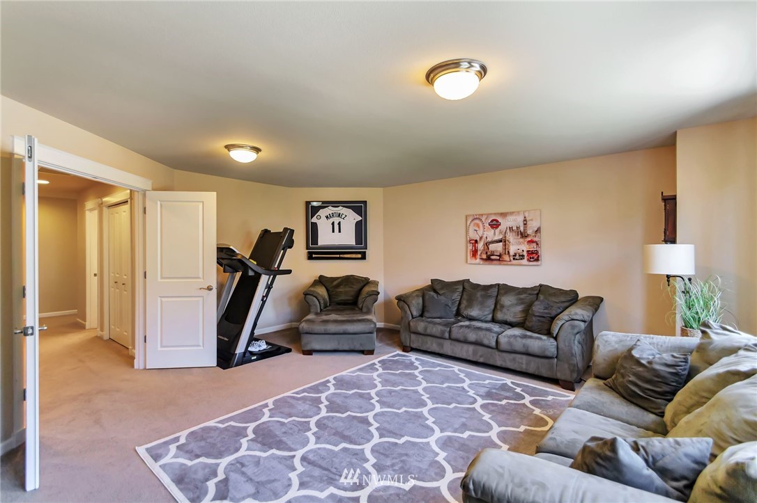 4032 163rd Place Southeast Bothell, WA 98012 - Photo 22 of 27 Gallery Image 22