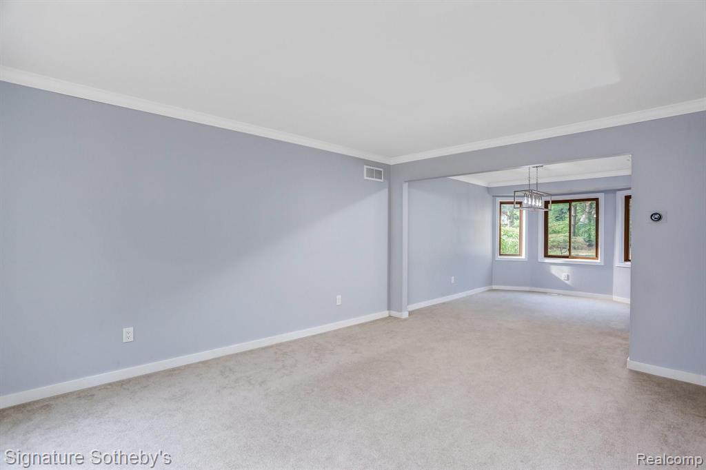 11047 Culver Road Brighton, MI 48114 - Photo 9 of 24