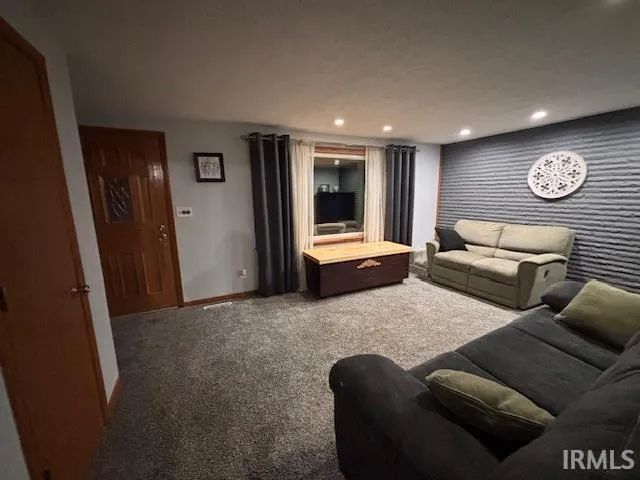 $409,900 | 6509 Pin Oaks Drive, West Lafayette, IN 47906