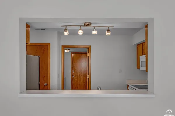 $250,000 | 2752 Grand Circle, Lawrence, KS 66047