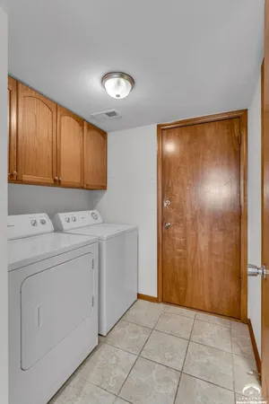 $250,000 | 2752 Grand Circle, Lawrence, KS 66047