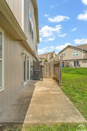 $250,000 | 2752 Grand Circle, Lawrence, KS 66047
