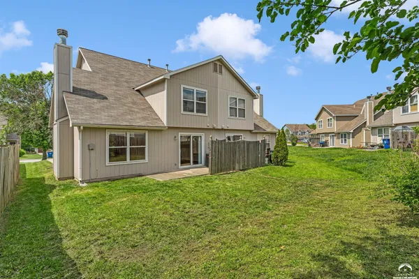 $250,000 | 2752 Grand Circle, Lawrence, KS 66047