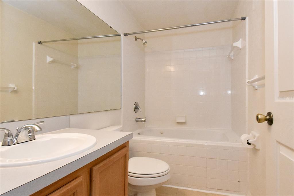 4415 Southwest 34th Street, Unit 804 Gainesville, FL 32608 - Photo 15 of 18