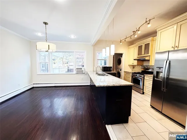 $3,500 | 6013 Buchanan Place, West New York, NJ 07093