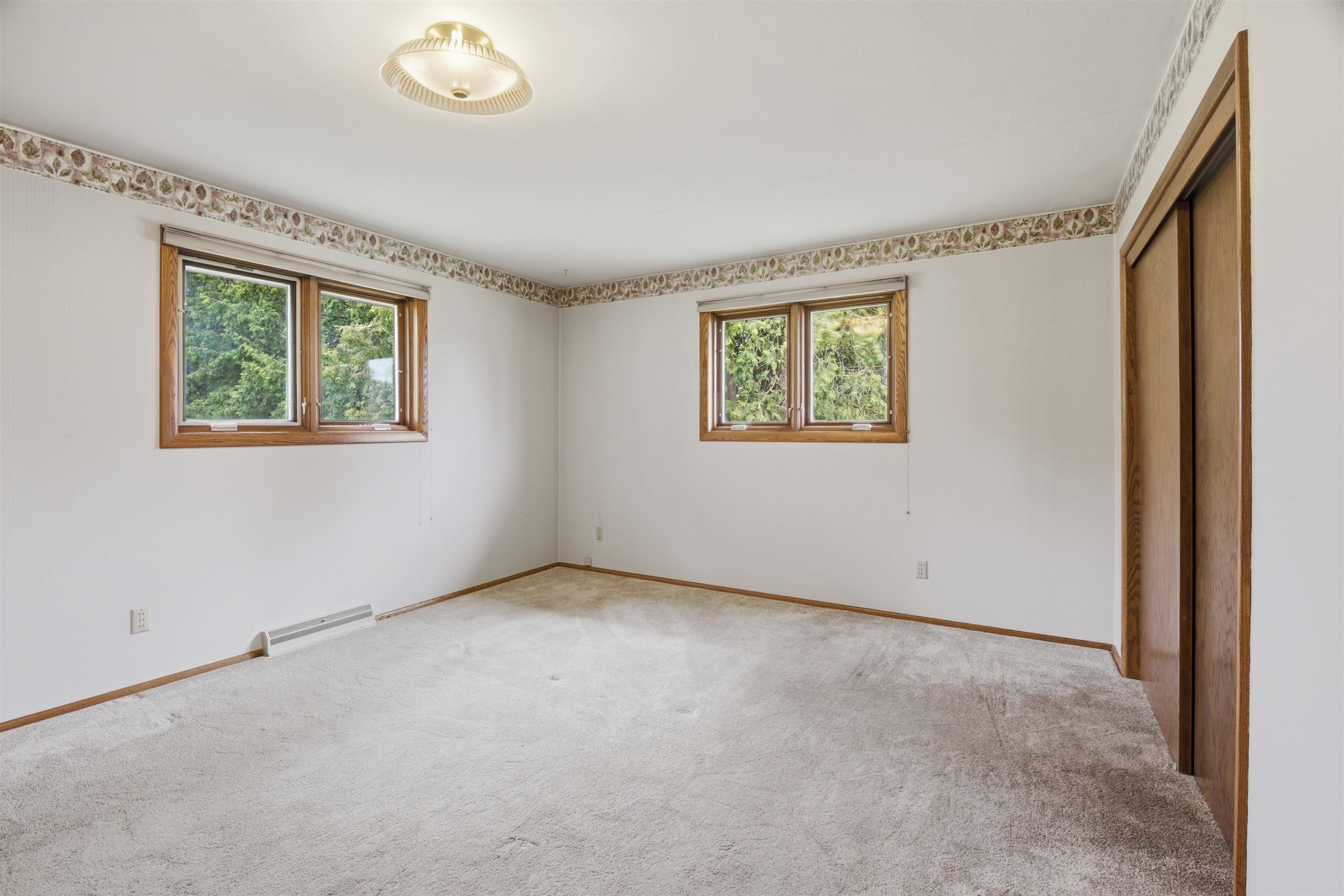 1102 South Ridge Lane Appleton, WI 54914 - Photo 16 of 52