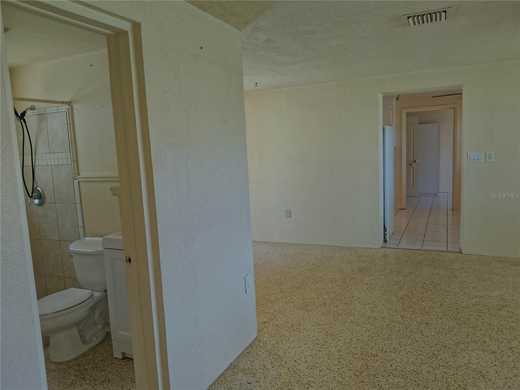 385 Pelican Road Venice, FL 34293 - Photo 16 of 45