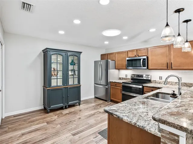 $299,900 | 1999 Kelmscott Street, The Villages, FL 32162