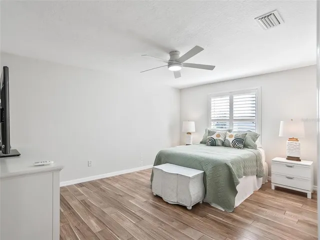 $299,900 | 1999 Kelmscott Street, The Villages, FL 32162